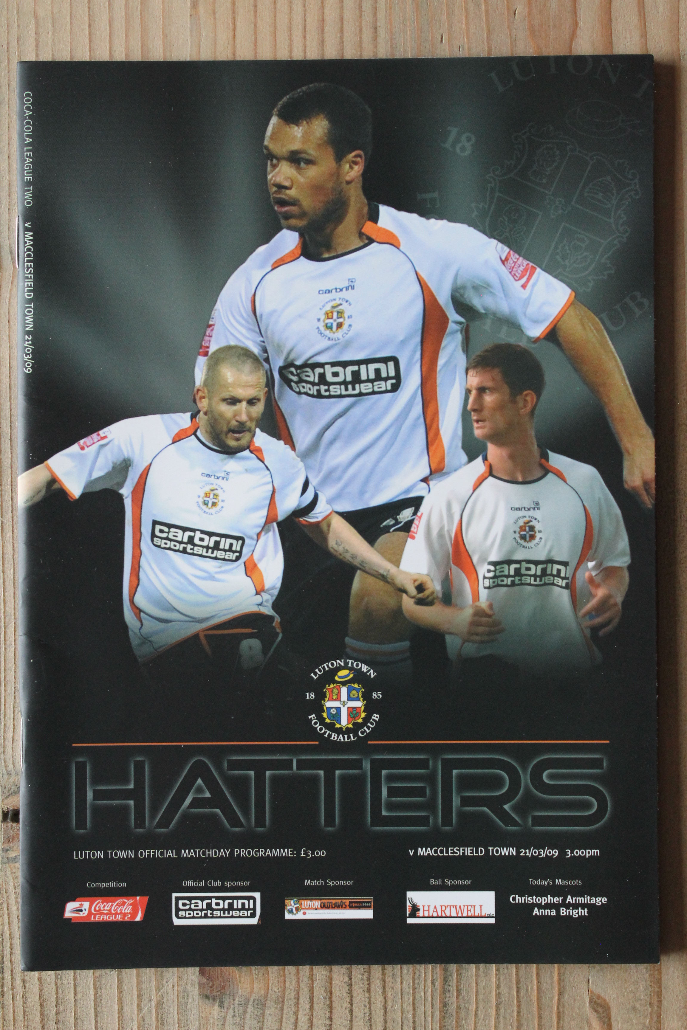 Luton Town FC v Macclesfield Town FC
