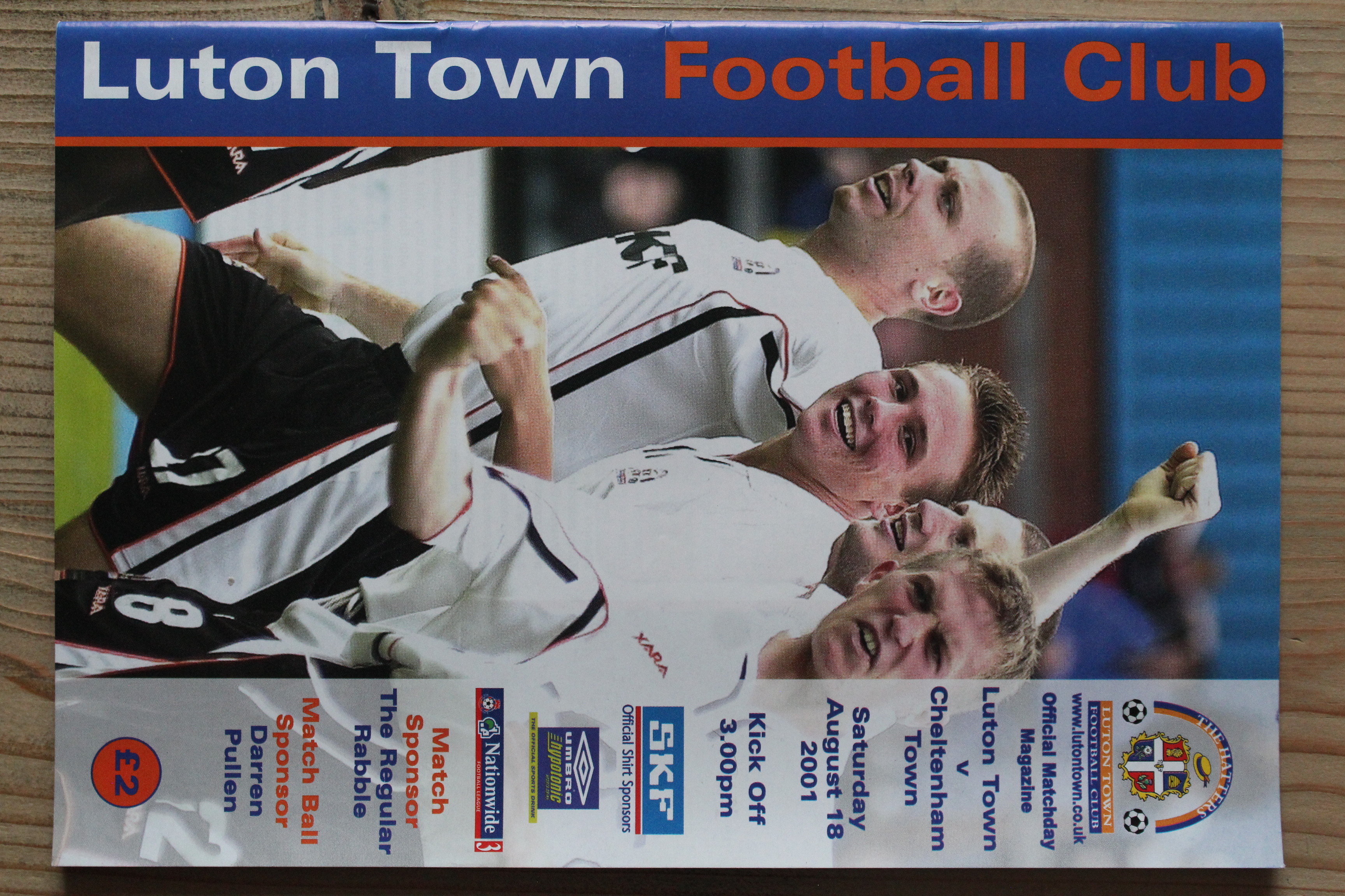 Luton Town FC v Cheltenham Town FC