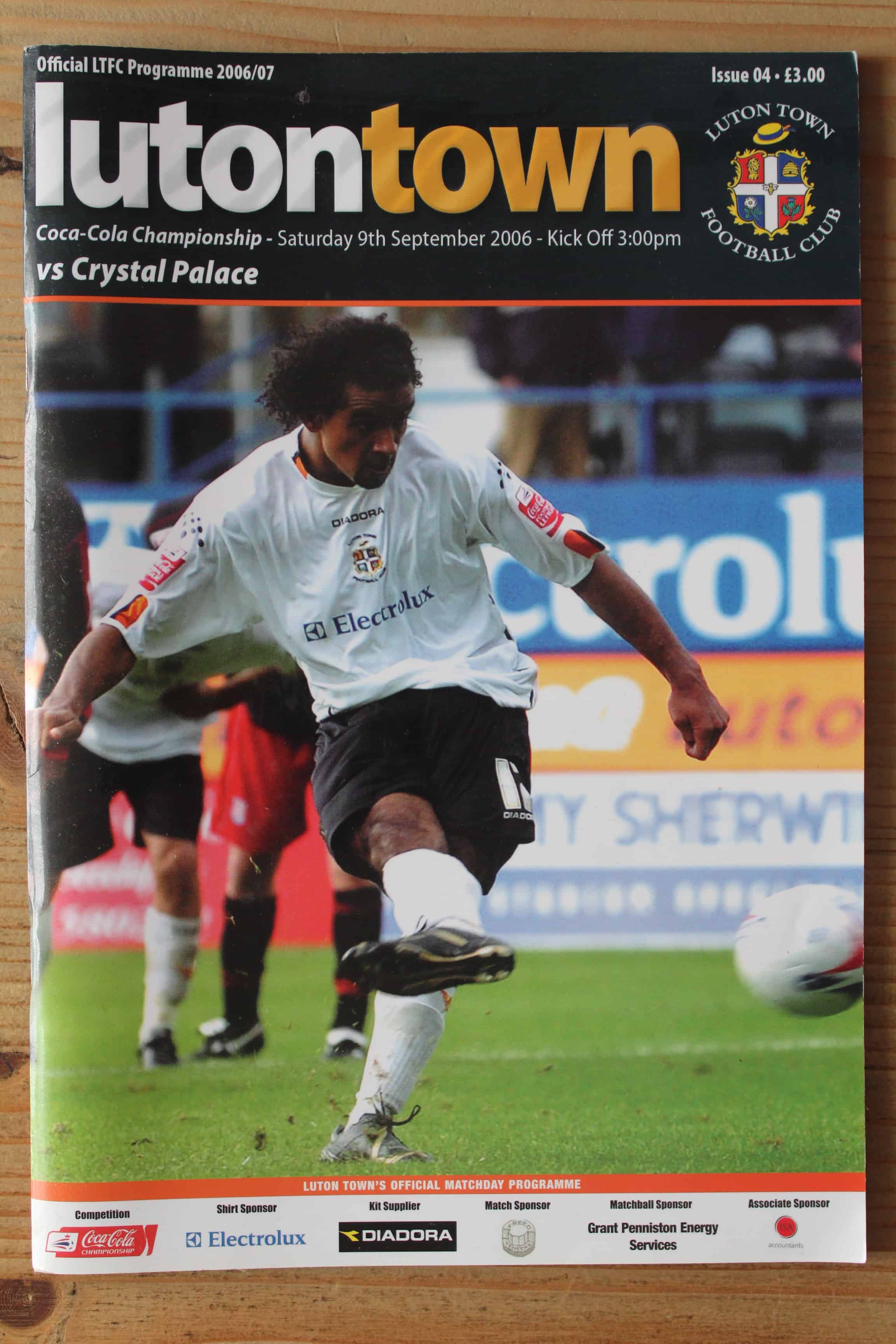 Luton Town FC v Crystal Palace FC