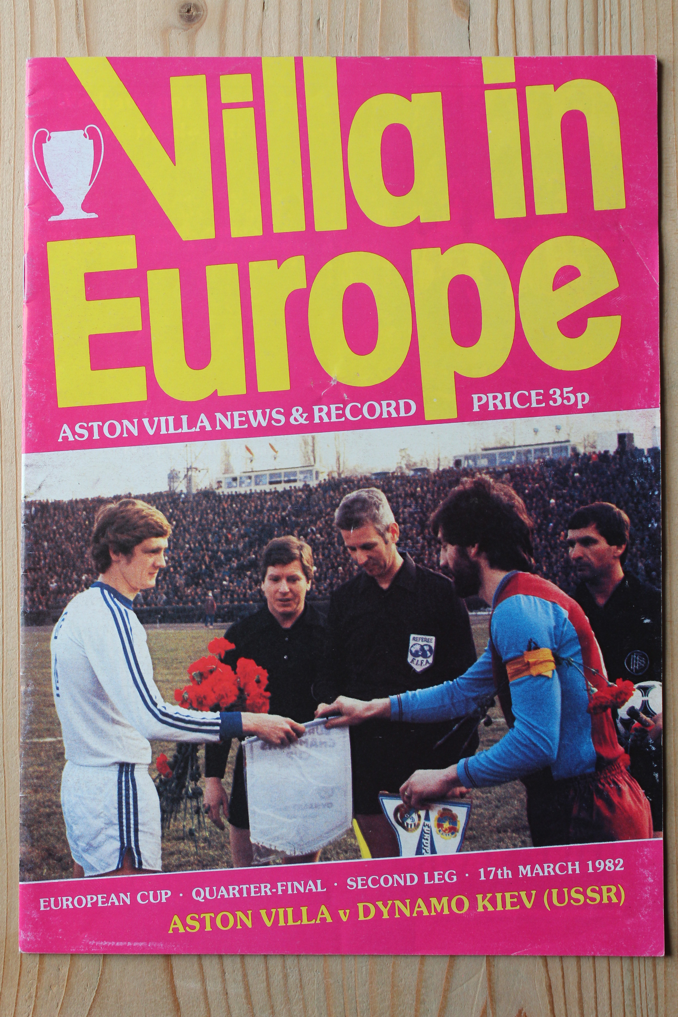 Aston Villa FC v Dinamo Kiev