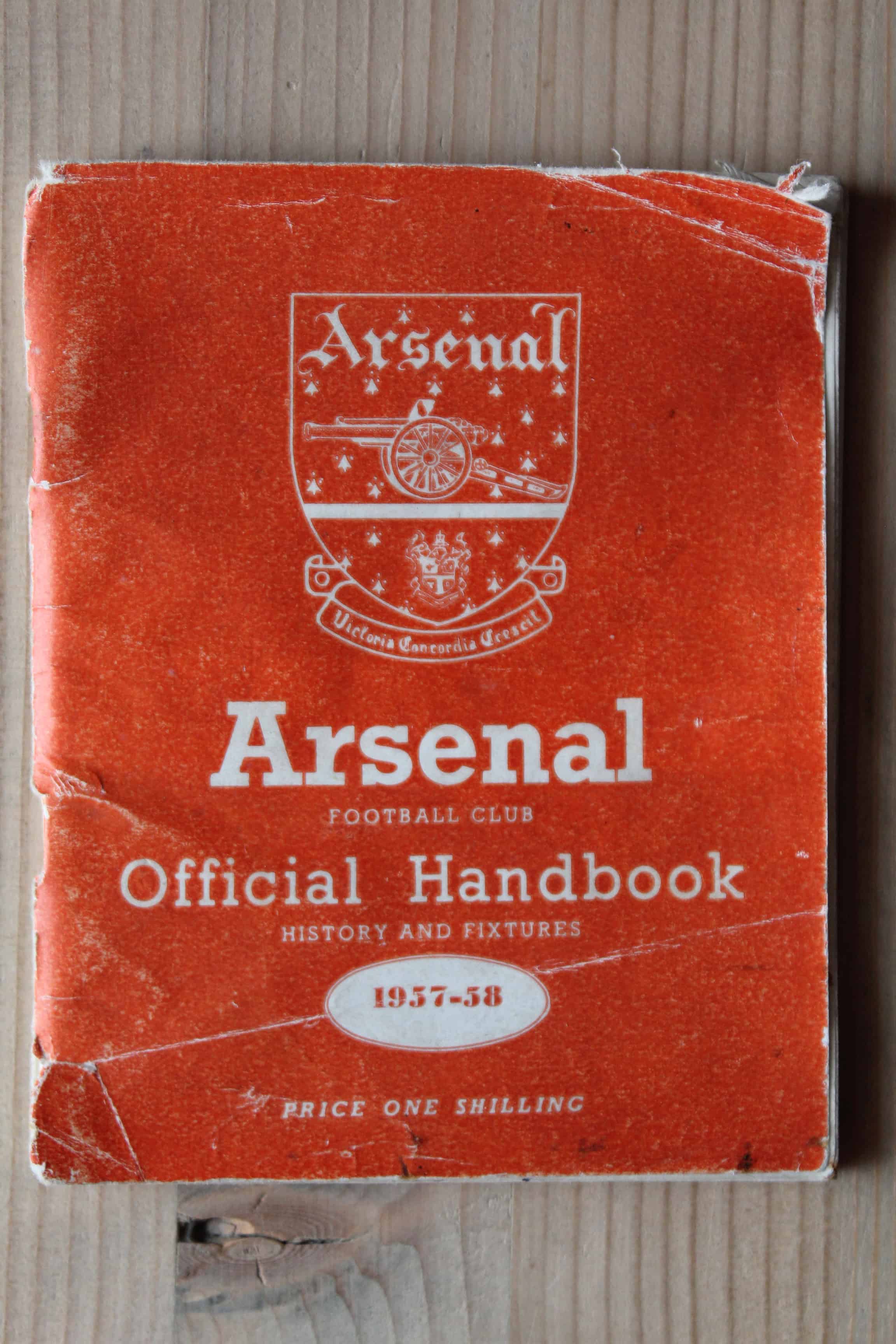 Arsenal Handbook/Yearbook v Arsenal Handbook/Yearbook