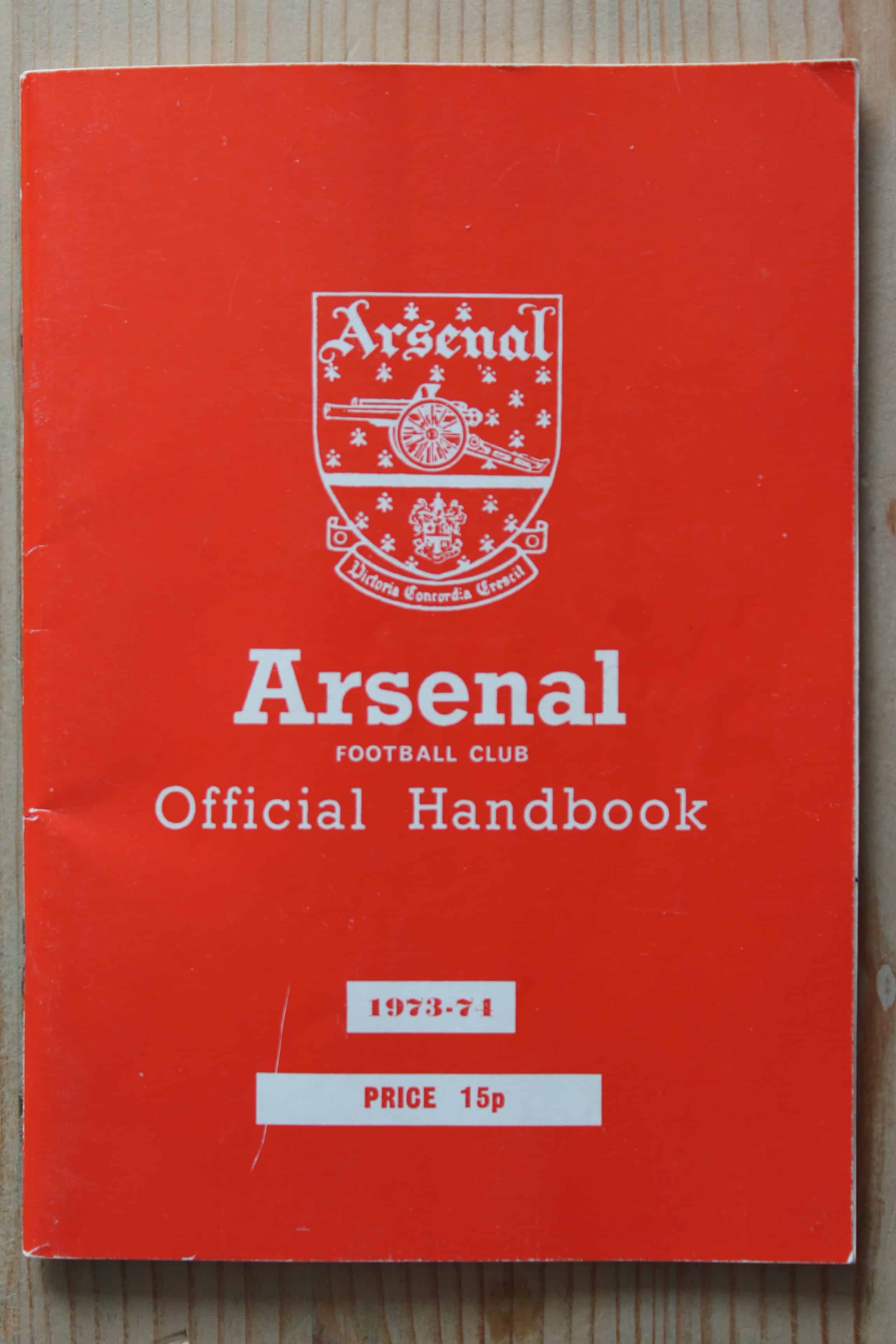 Arsenal Handbook/Yearbook v Arsenal Handbook/Yearbook