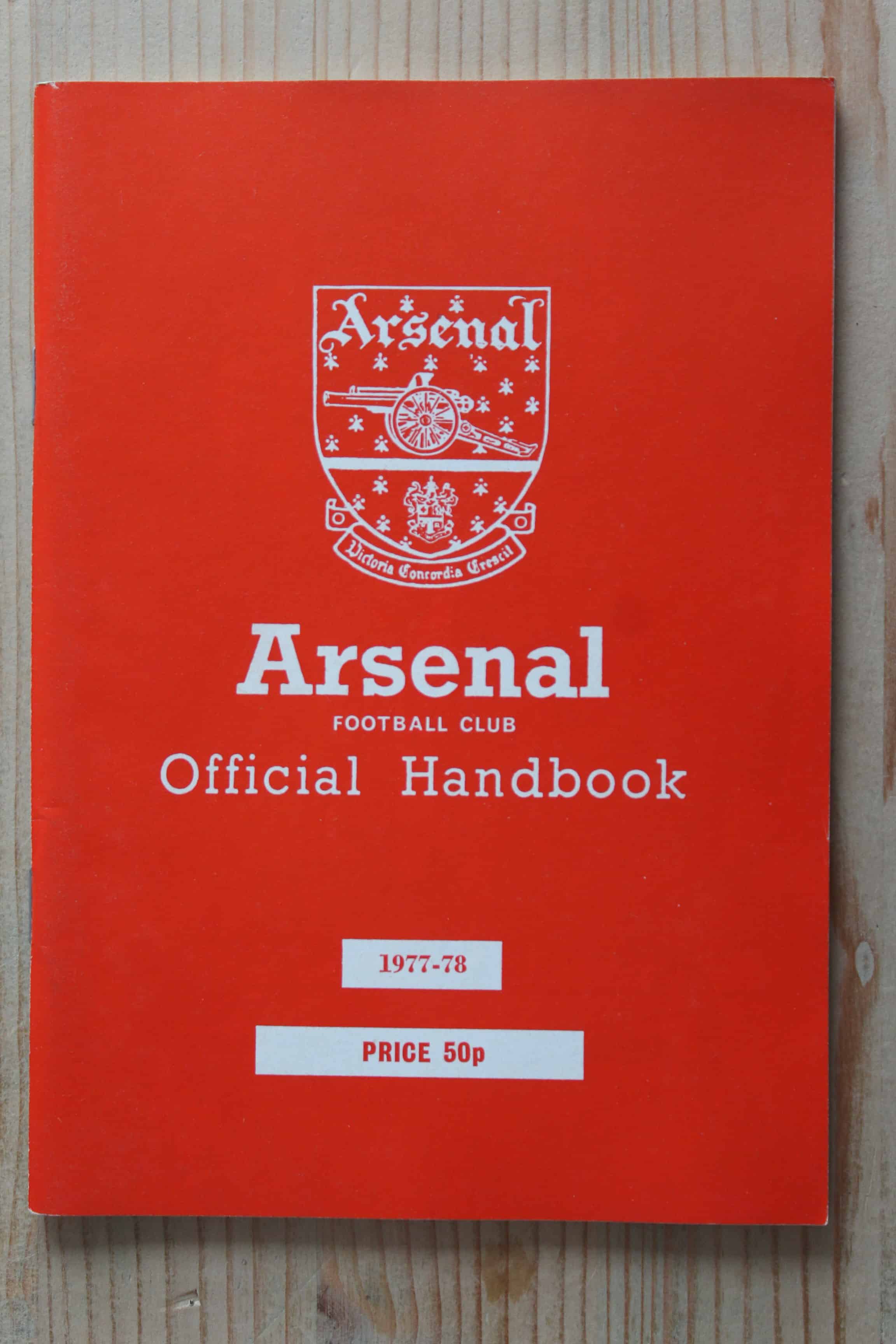 Arsenal Handbook/Yearbook v Arsenal Handbook/Yearbook