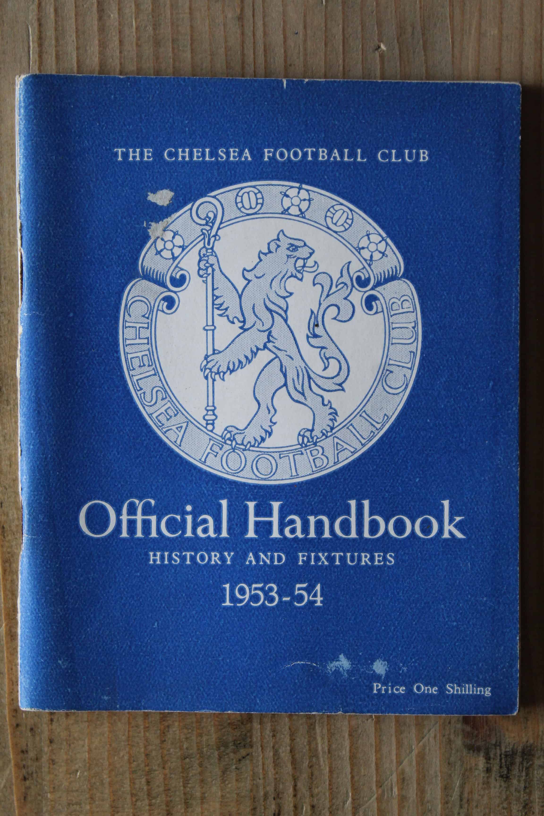 Chelsea Handbook/Yearbook v Chelsea Handbook/Yearbook