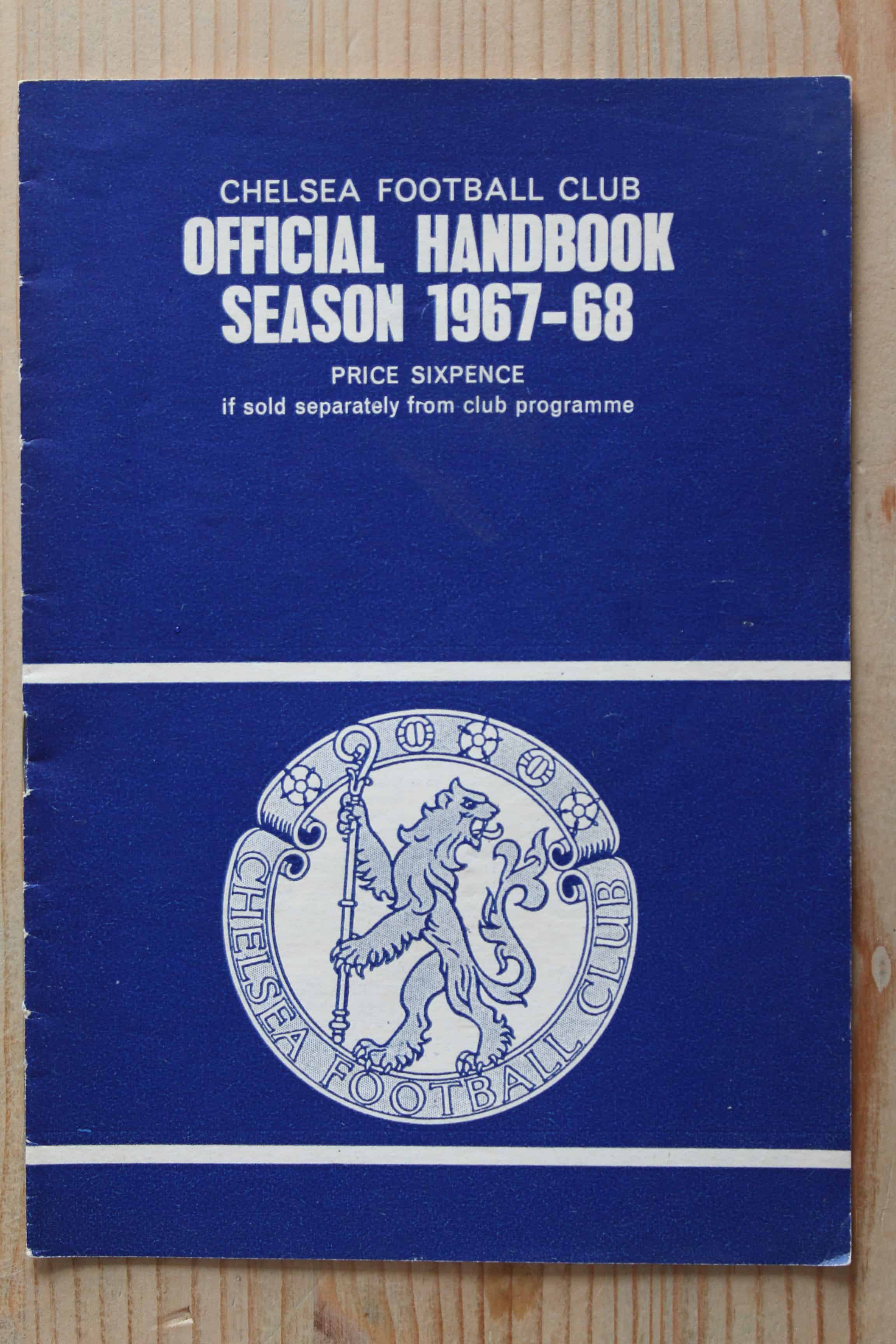 Chelsea Handbook/Yearbook v Chelsea Handbook/Yearbook