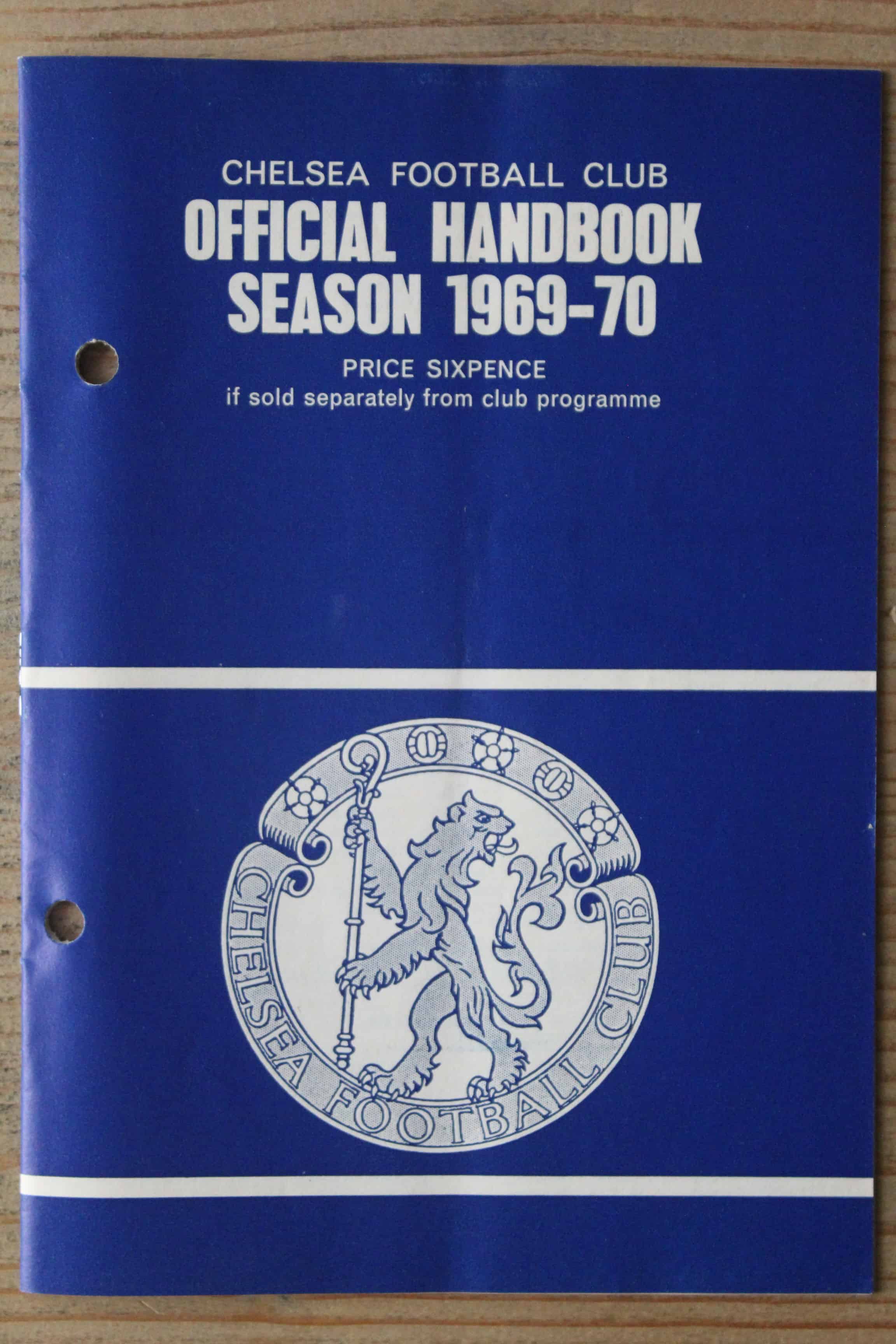 Chelsea Handbook/Yearbook v Chelsea Handbook/Yearbook