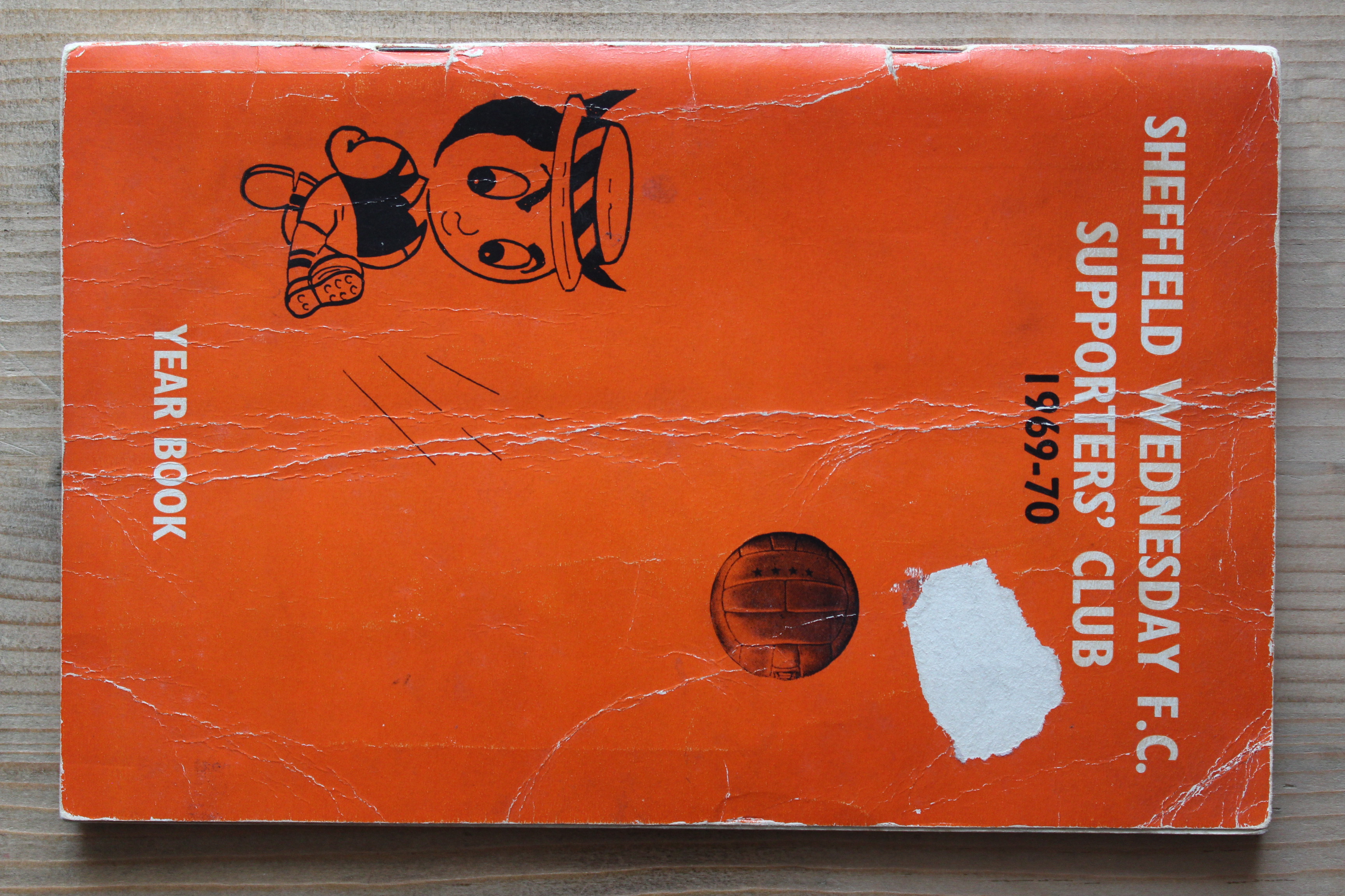 Sheffield Wednesday Handbook/Yearbook v Sheffield Wednesday Handbook/Yearbook