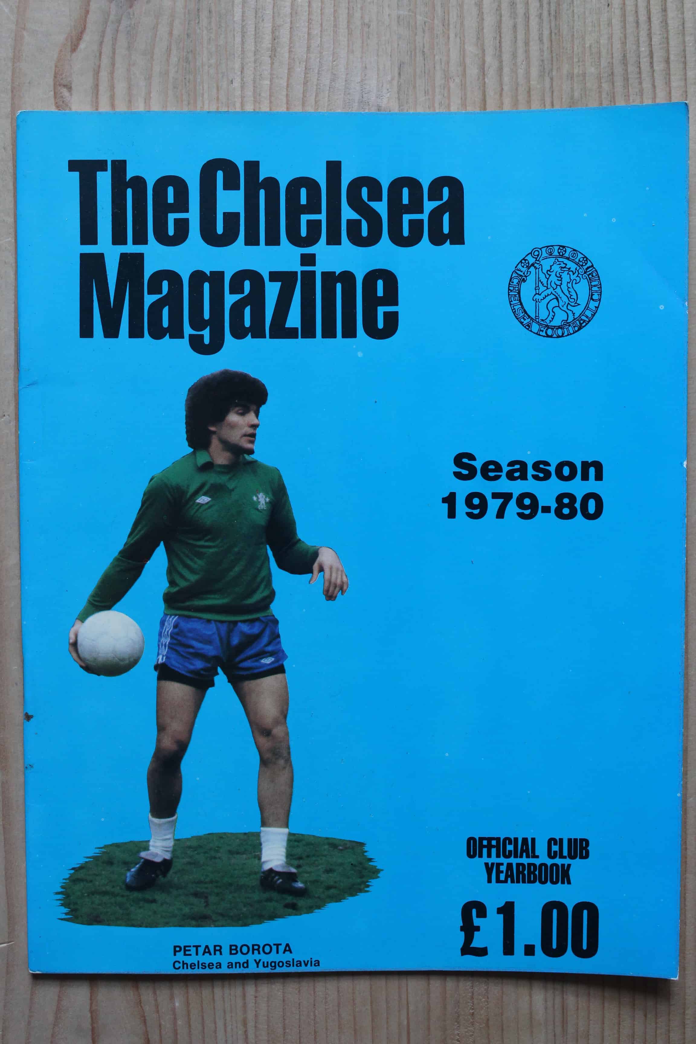 Chelsea Handbook/Yearbook v Chelsea Handbook/Yearbook