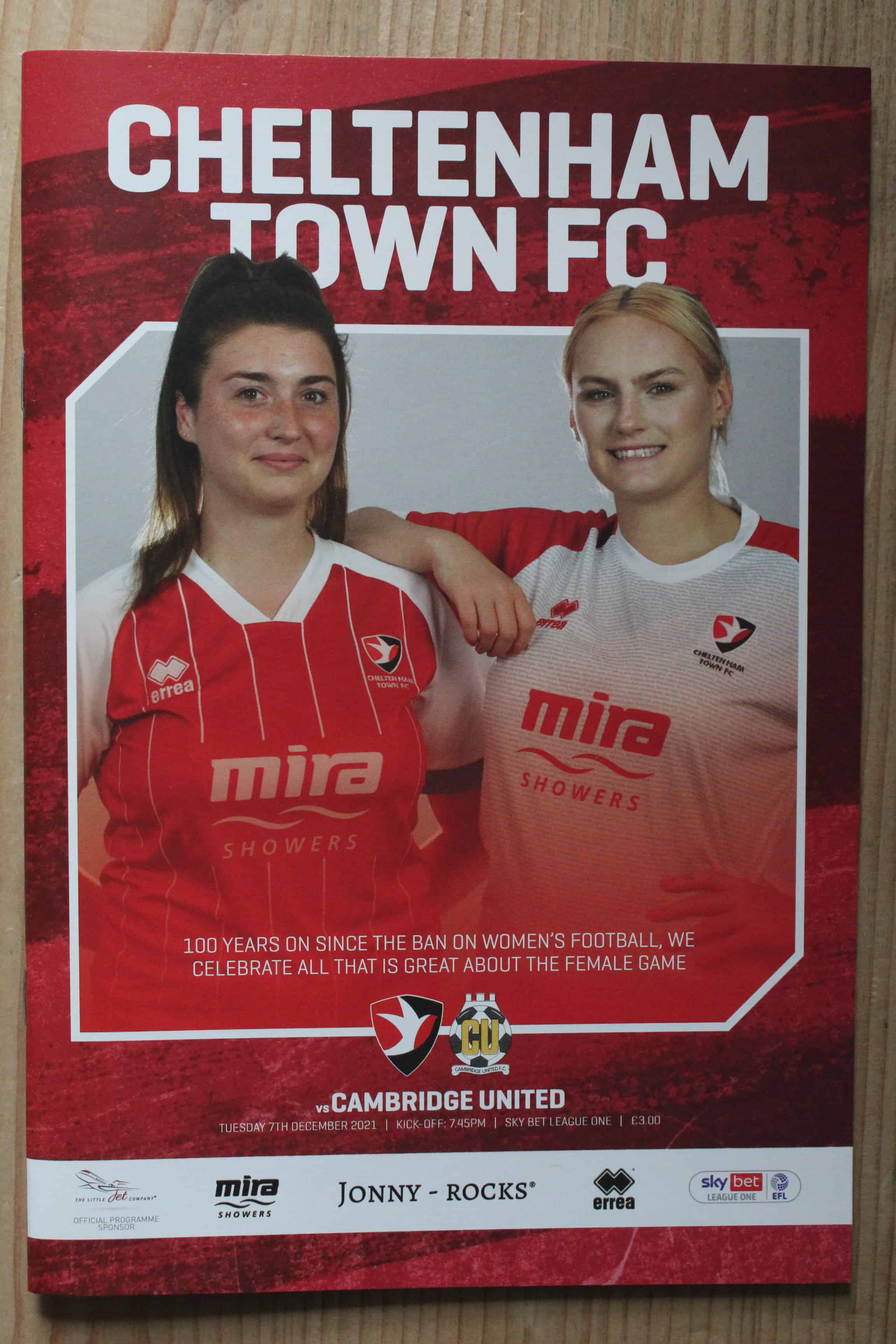 Cheltenham Town FC v Cambridge United FC