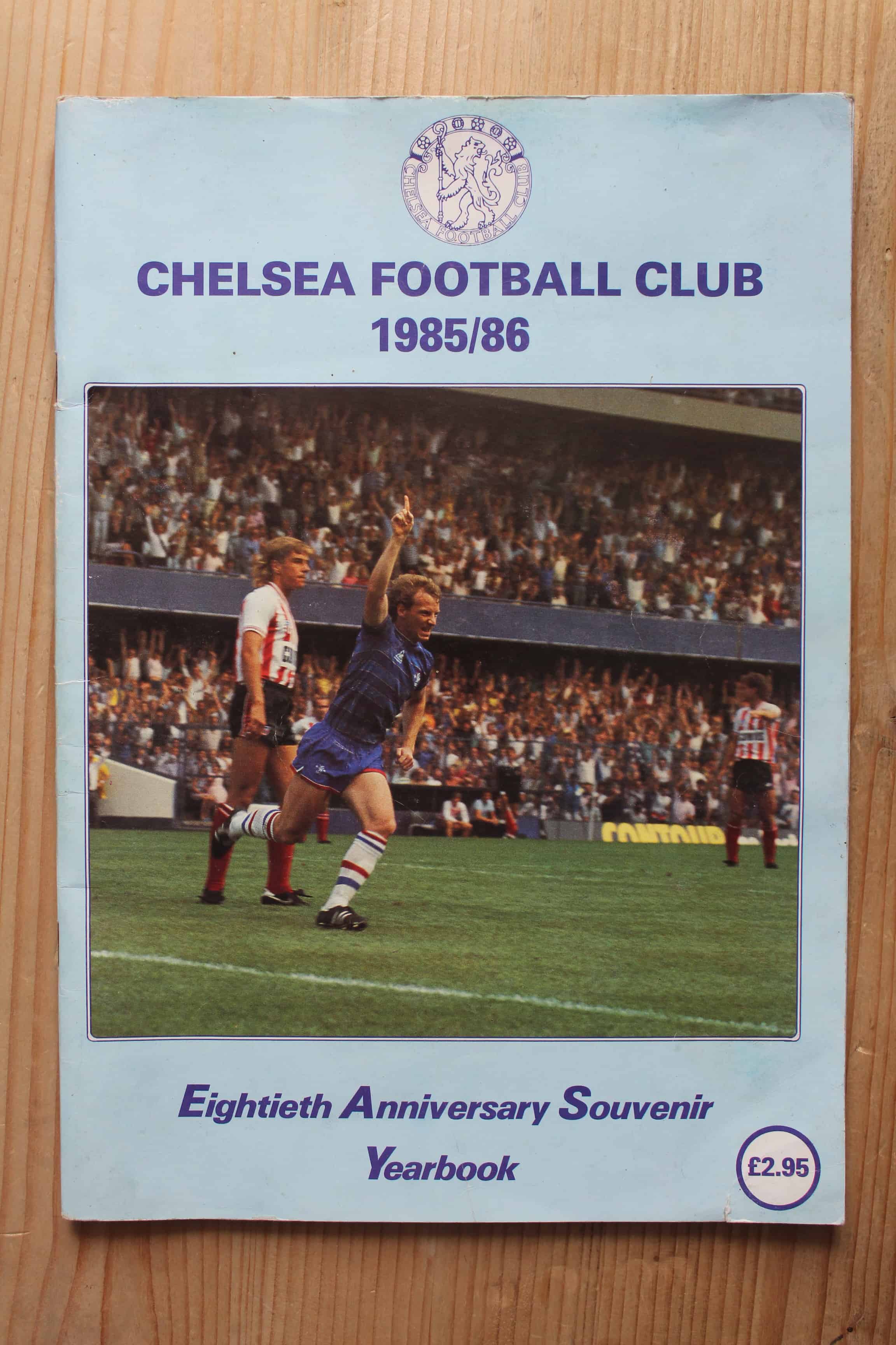 Chelsea Handbook/Yearbook v Chelsea Handbook/Yearbook