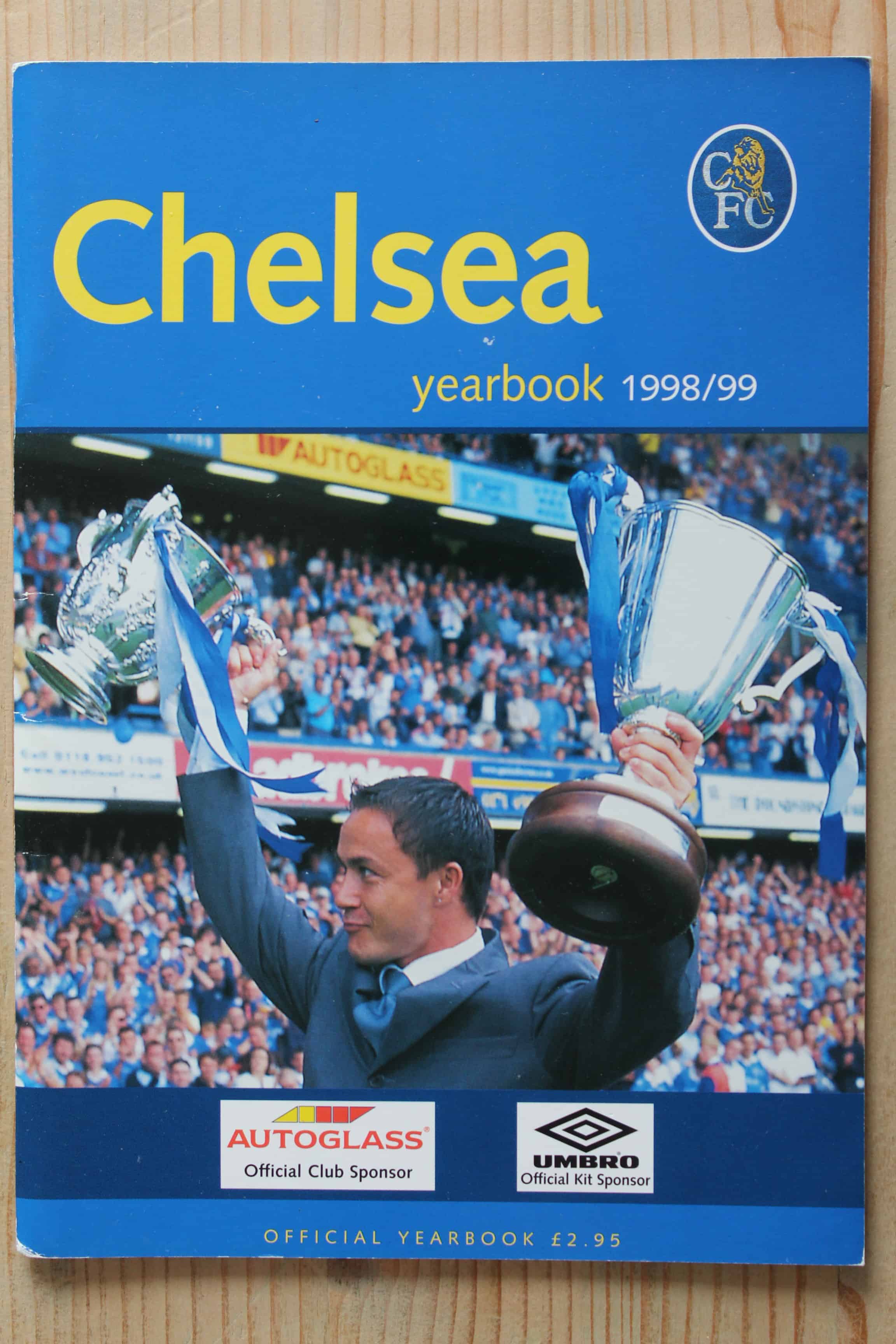 Chelsea Handbook/Yearbook v Chelsea Handbook/Yearbook