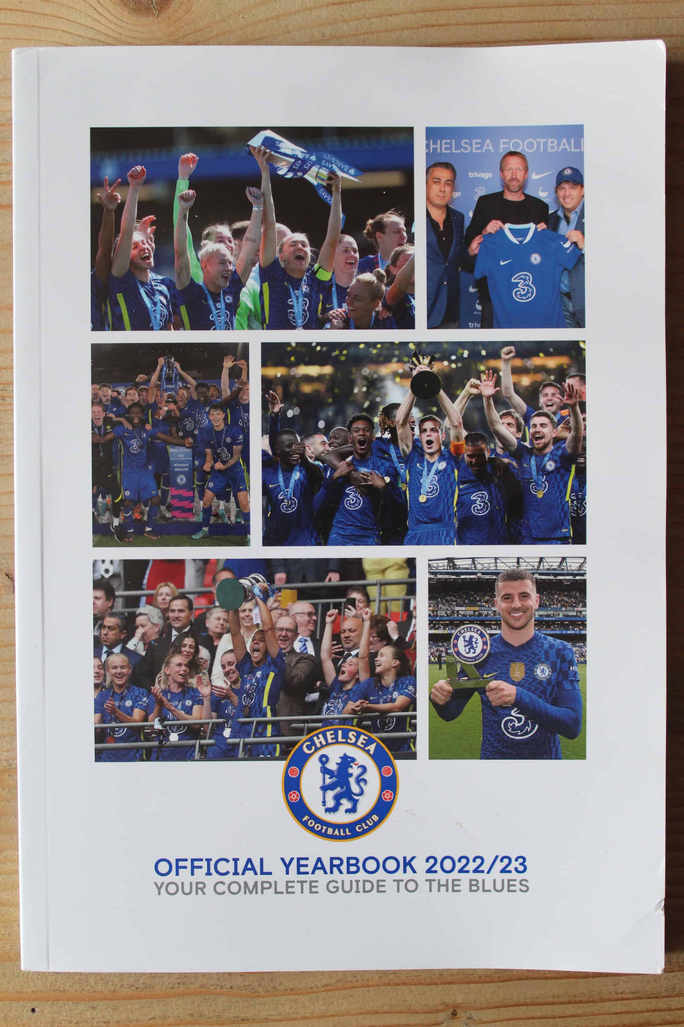 Chelsea Handbook/Yearbook v Chelsea Handbook/Yearbook