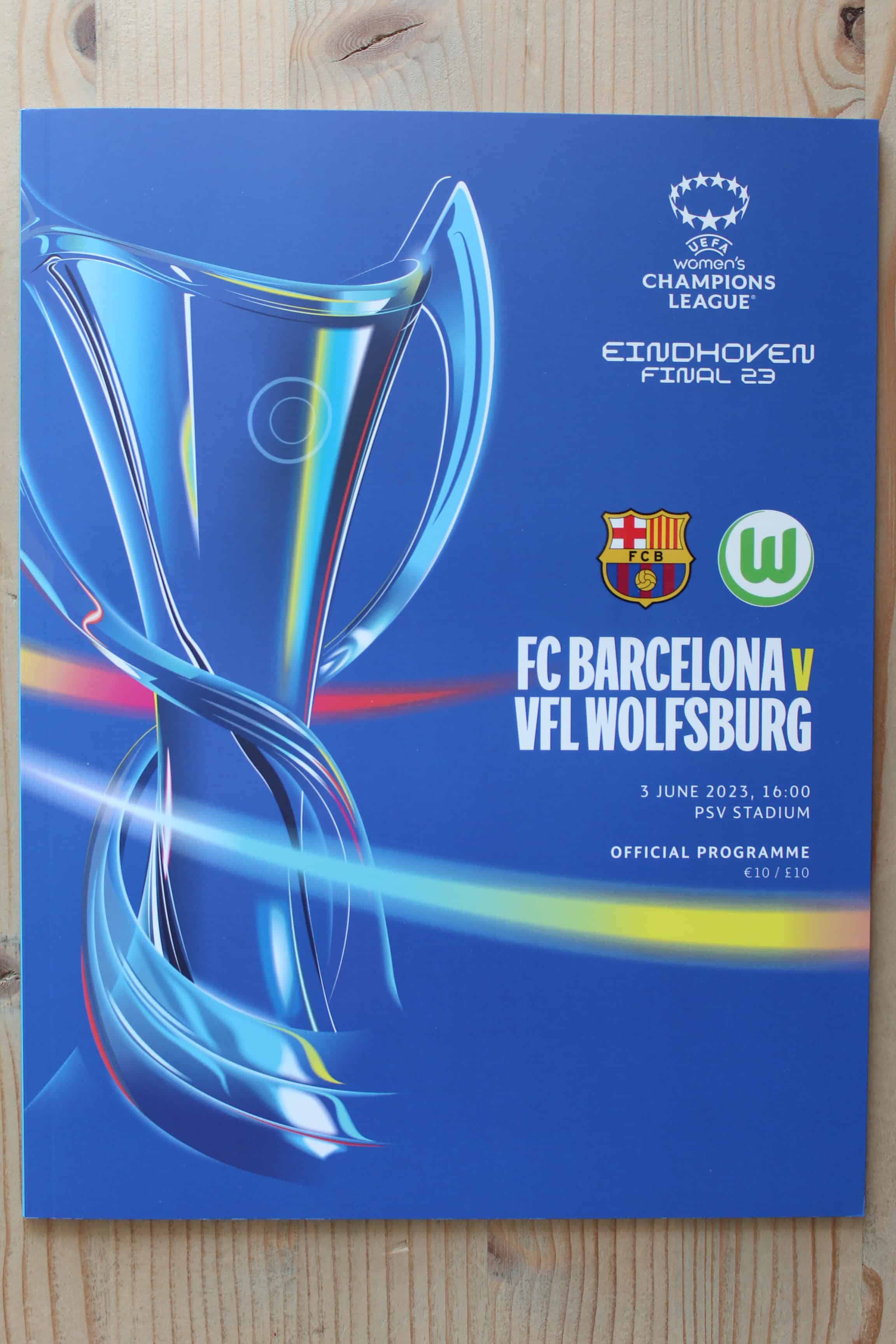 Barcelona v VfL Wolfsburg