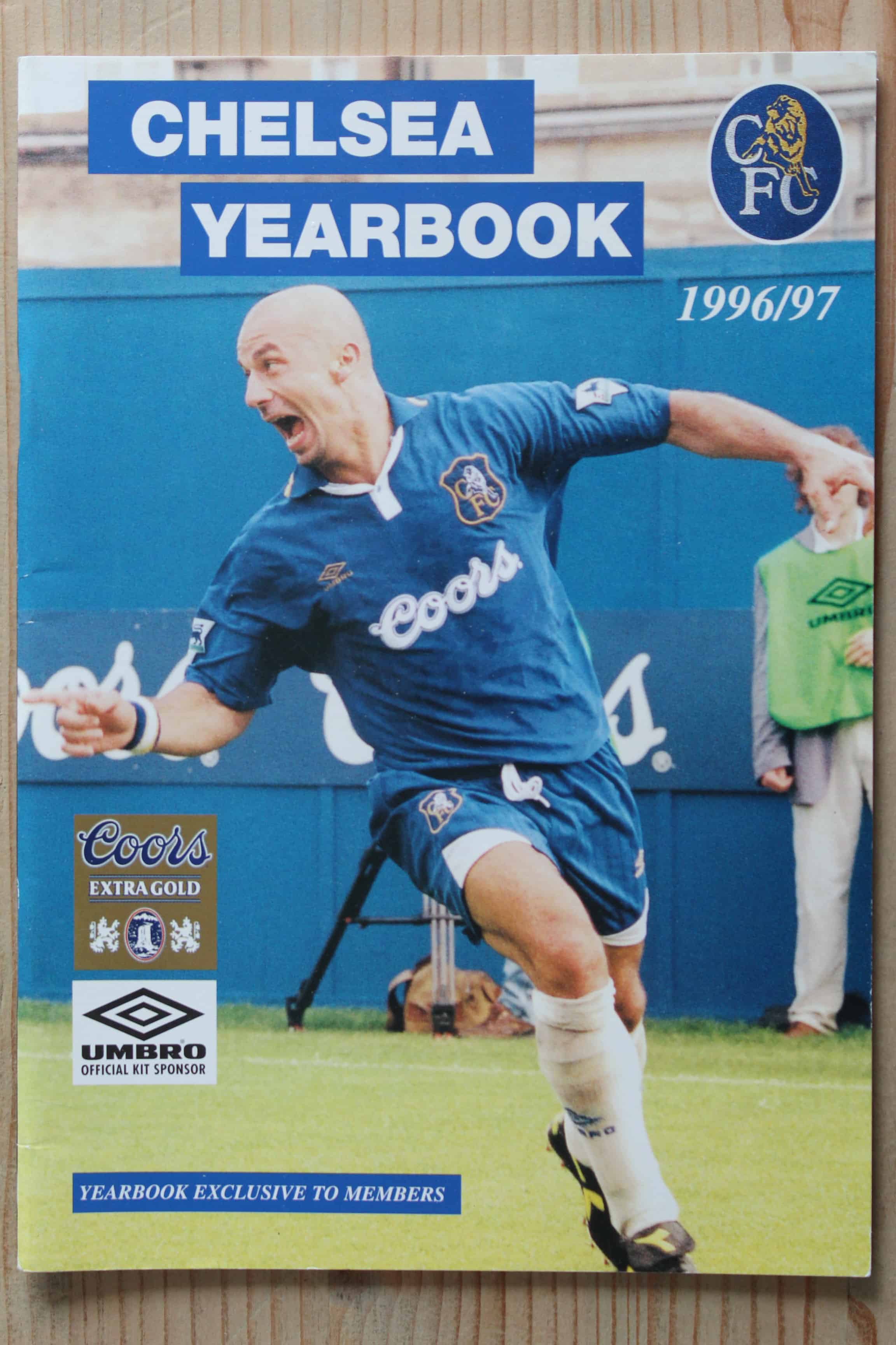 Chelsea Handbook/Yearbook v Chelsea Handbook/Yearbook