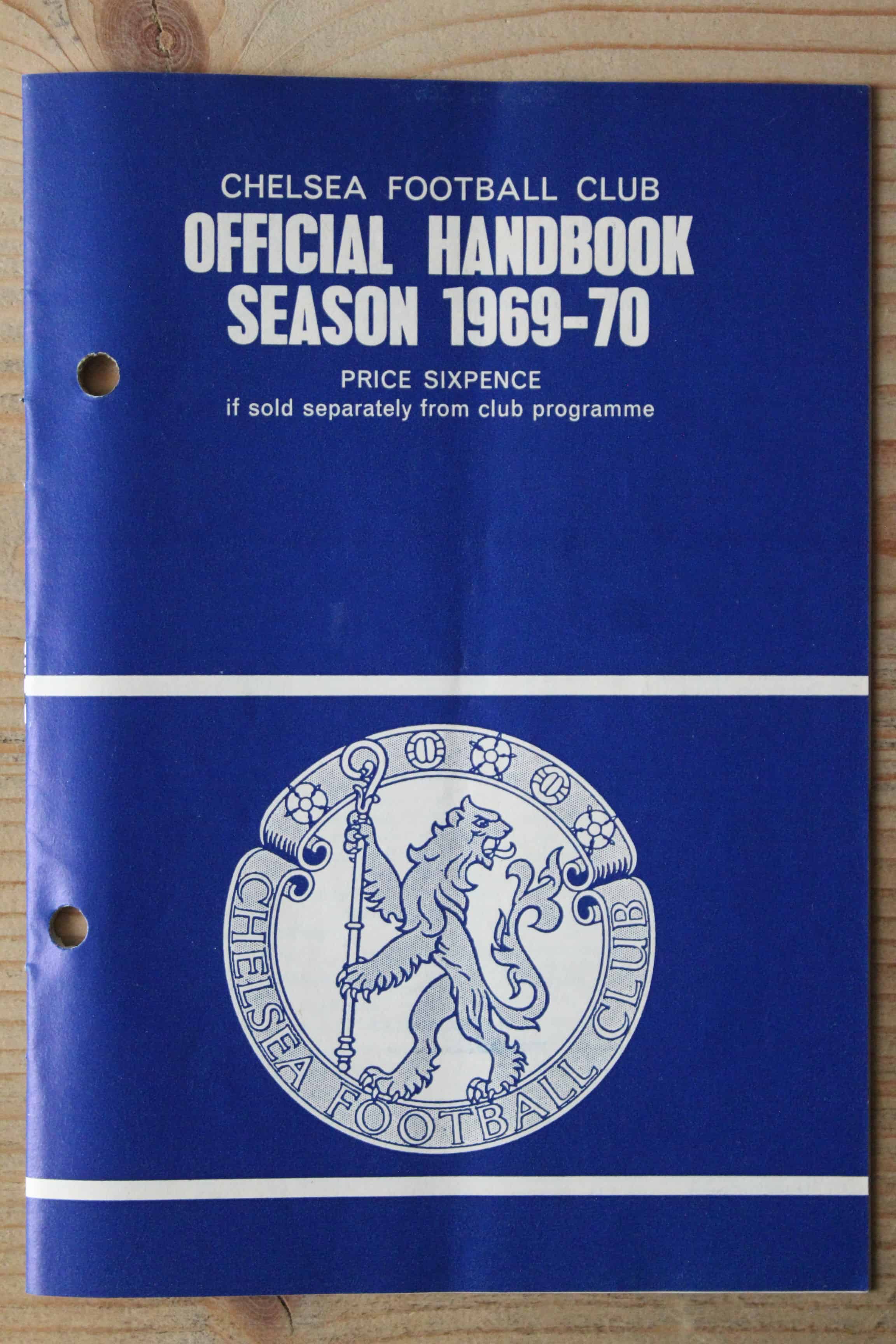 Chelsea Handbook/Yearbook v Chelsea Handbook/Yearbook