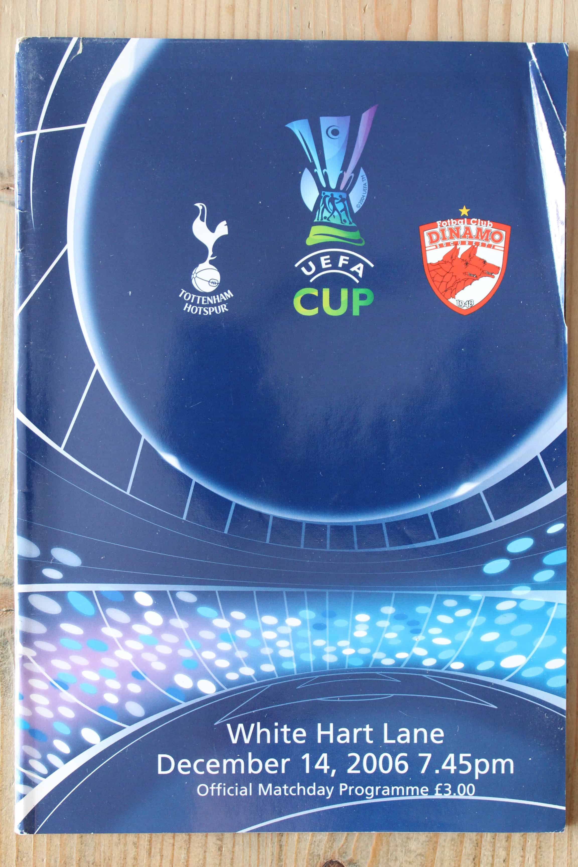 Tottenham Hotspur FC v Dinamo Bucharest