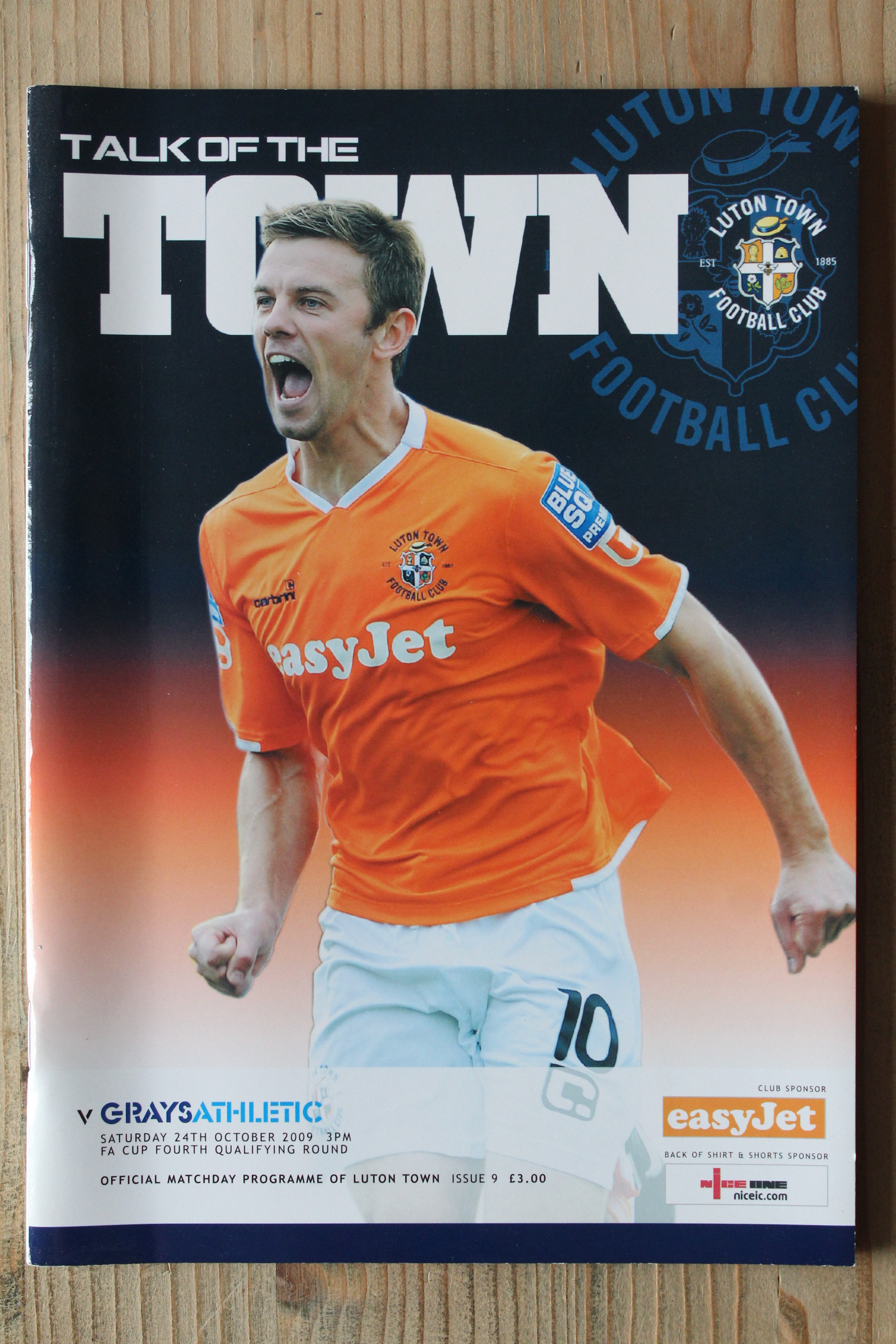 Luton Town FC v Grays Athletic